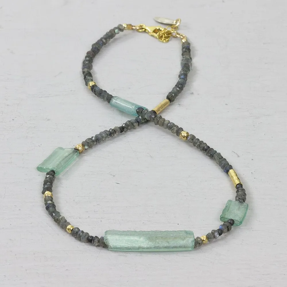 Jéh Jewels Touch Of Gold | Edelsteine-Halskette Goldfilled + Labradorit + Römisches Glas