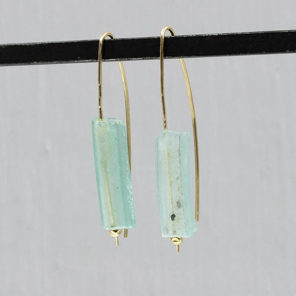 Jéh Jewels Touch Of Gold | Ohrhänger-Ohrhaken Goldfilled + Römisches Glas Azurblau