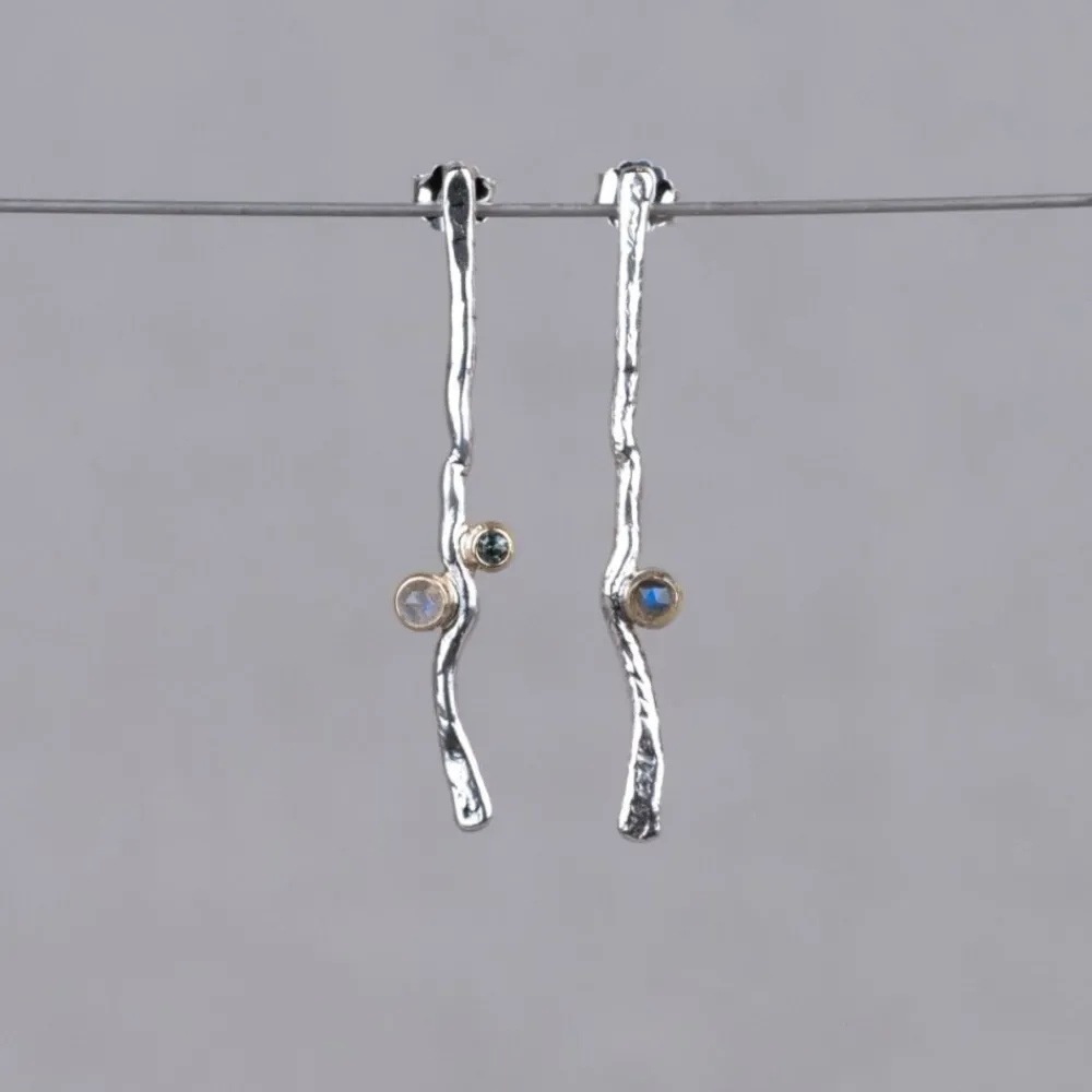 Jéh Jewels Lang Ohrstecker | Edelsteine-Ohrhänger aus Silber + 9 Karat + Labradorit + Turmalin