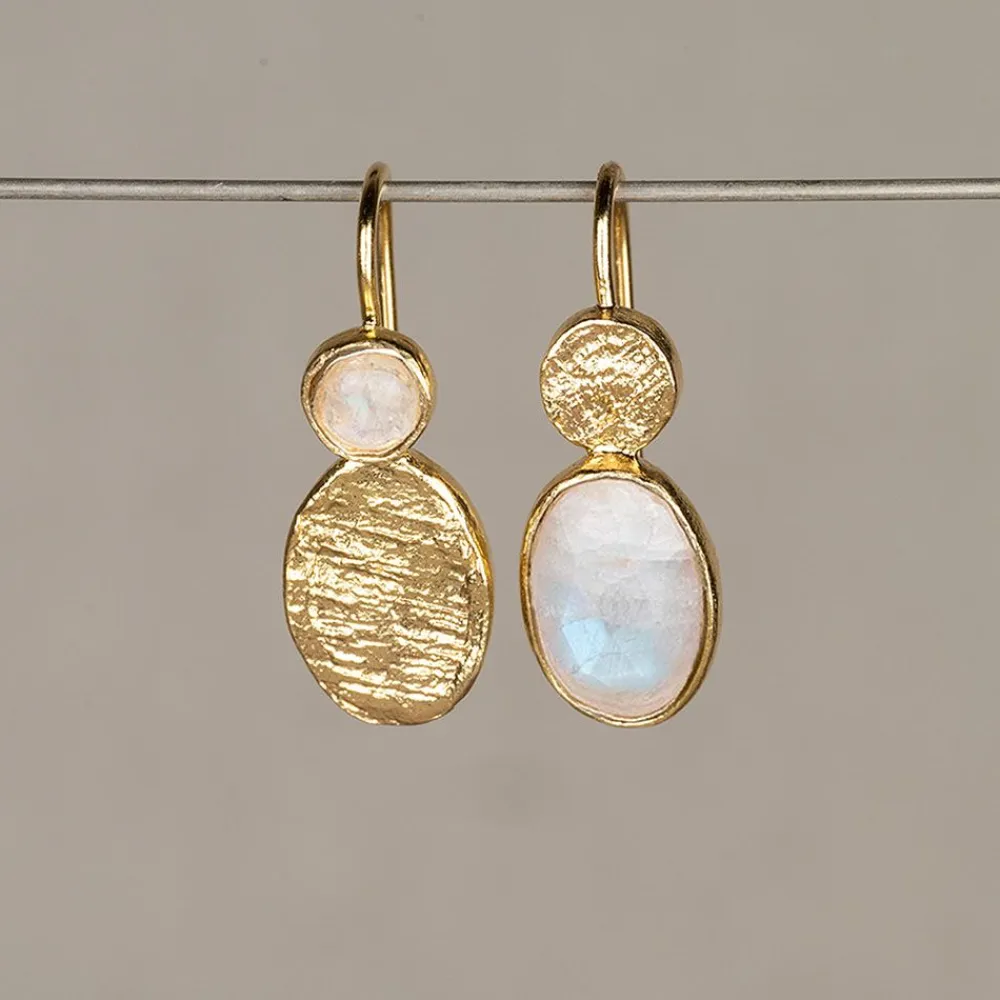 Jéh Jewels Ohrhänger | Edelsteine-Ohrringe Silber vergoldet + Mondstein asymmetrisch